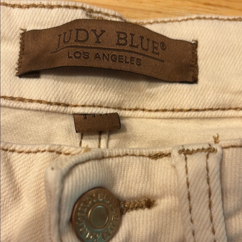 Judy Blue Women's Off-White Jeans